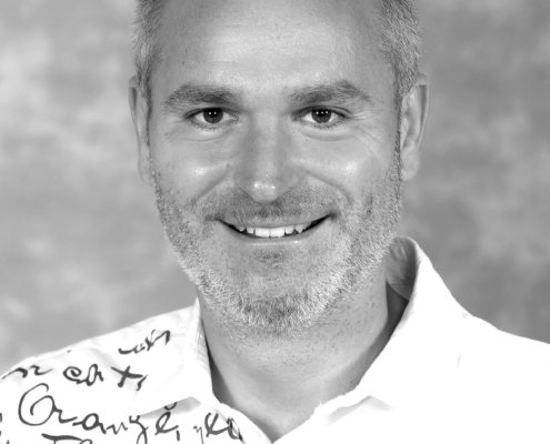 Dr. Jernej Šoštar
