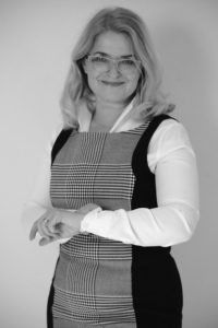 Mag. Ana Jana Šušteršič (portret)